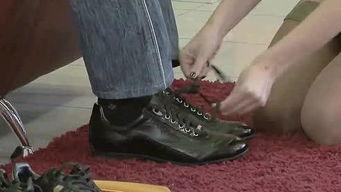 买鞋搞笑视频,一场搞笑视频引发的购物狂欢